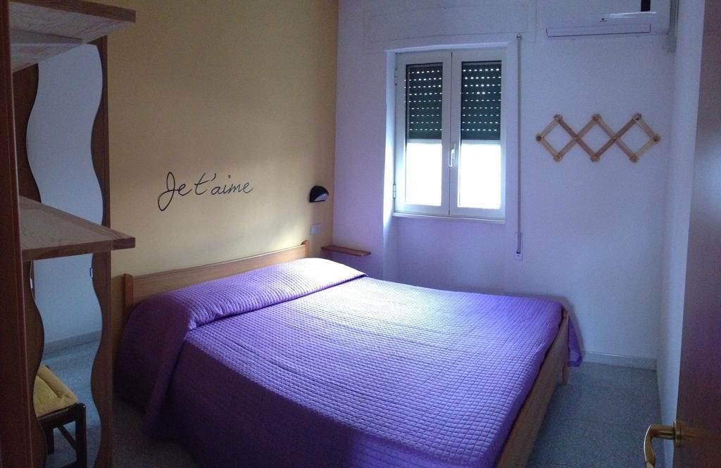 Camping Villaggio Riviera Foce Varano Exterior photo